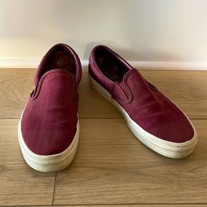 Vans Classic Mens 10.5 Slip-ons